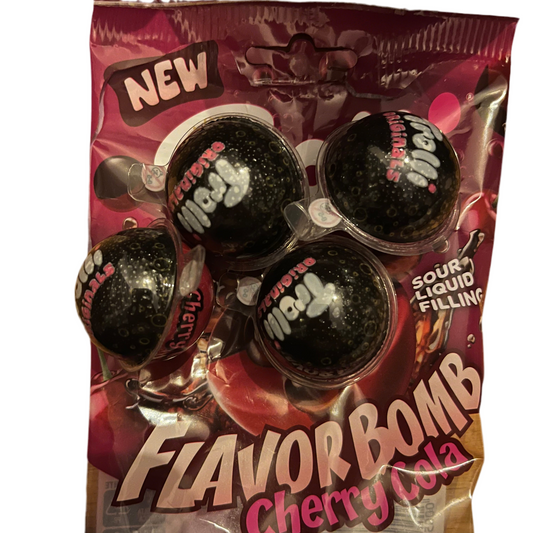 Trolli Bomb Cherry – die Geschmacksexplosion in Kirschform ( 1 Stk.)